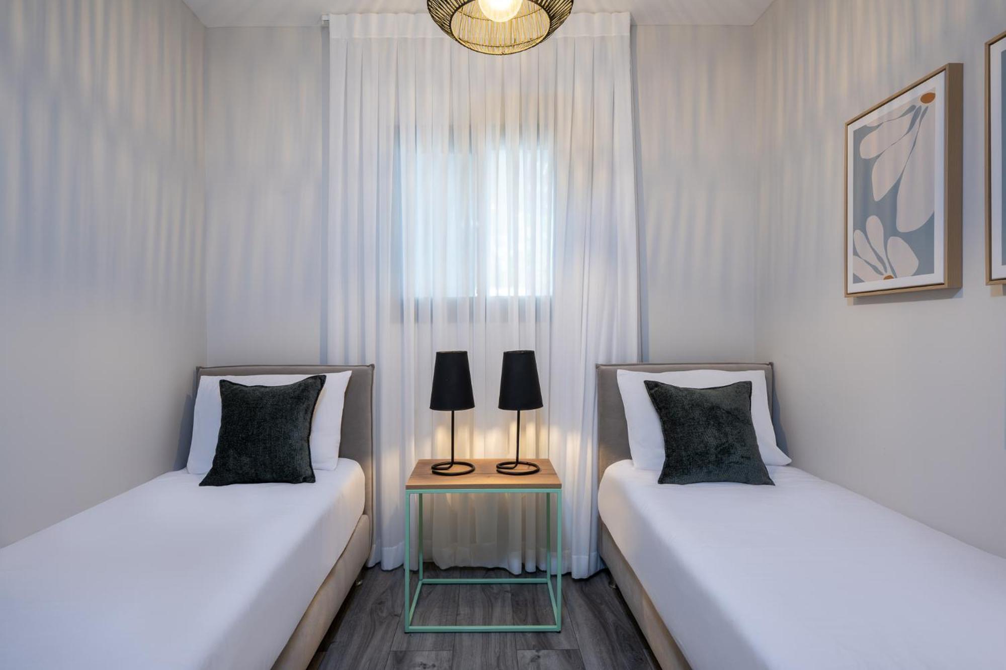 Erettz Dafna Travel Hotel Екстер'єр фото